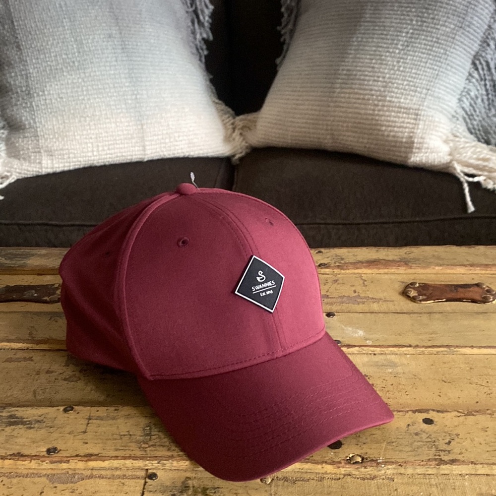 SWANNIES GOLF OXBLOOD BURGUNDY RED BASEBALL CAP DAD HAT ADJ NWOT